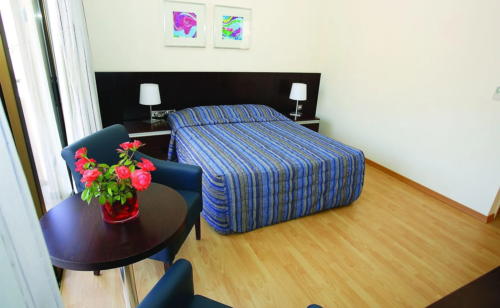 Crown Resorts Henipa Larnaca 3*,