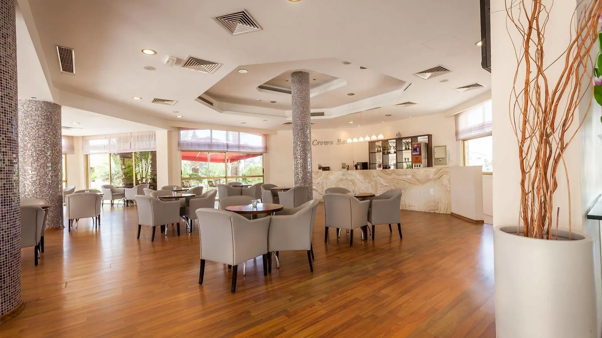 Crown Resorts Henipa Larnaca